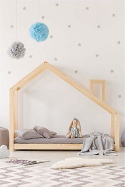 Domečková postel z borovicového dřeva Adeko Mila DMS, 80 x 160 cm